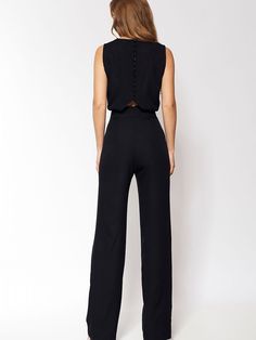 Extremely elegant and feminine jumpsuit is our latest proposition! It emphasizes the waist and lengthens legs thanks to straight legs. The back of the suit is closed with subtle buttons and gently exposes the back - perfect for an evening out paired with stiletto heels. Spandex 5 % Polyester 95 % Size Hips Chest Waist 36 100 cm 96 cm 68.5 cm 38 104 cm 100 cm 72.5 cm 40 108 cm 104 cm 76.5 cm 42 112 cm 108 cm 80.5 cm 44 116 cm 112 cm 84.5 cm Black Romper, Tunic Blouse, Casual Everyday, Straight Pants, Set Dress, Suits For Women, Black Pants, Jumpsuit Dress, Stiletto Heels