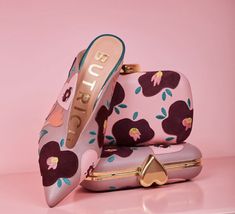 Luxury Multicolor Leather Shoes, Luxury Multicolor Women's Mules, Luxury Multicolor Chic Heels, Luxury Multicolor Chic Clutch, Donut Shoes, Luxury Multicolor Clutch, Cheap Prom Dresses Long, Funky Fashion, Cheap Prom Dresses