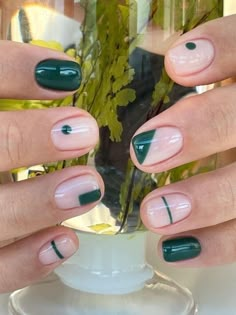 Emerald Green Nail Polish, Emerald Green Nails, Negative Space Nail Art, Emerald Nails, Dark Green Nails, Green Nail Art, Glitter Manicure, Space Nails, Green Nail Designs