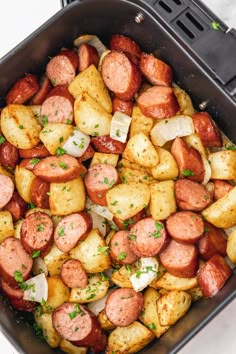 Air Fryer Potatoes and Sausage Smoked Sausage And Potato Recipe, Air Fryer Sausage, Potatoes And Sausage, Kielbasa And Potatoes, Airfryer Recept, Sausage And Potatoes, Air Fryer Meals, Air Fryer Oven Recipes