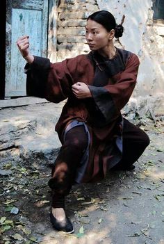 Jade Xu Chinese martial artist - Wushu Kung Fu Martial Arts, Shaolin Kung Fu, Action Pose Reference, Pencak Silat, Martial Arts Women, Chinese Martial Arts, Human Poses