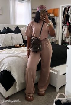 Black Women Lounge Outfits, Sweatsuit Outfits, Travel Fits, Lounge Outfits, Plus Size Winter Outfits, Fall Chic, Elevated Casual, Practice Outfits, Future Outfit