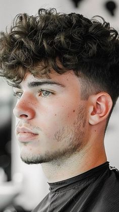 Men Low Fade, Curly Hairstyles Men, Curly Men, Pompadour Haircut, Modern Pompadour