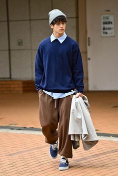 今年の秋トレンドファッション早速公開！

#メンズファッション #秋ファッション Japanese Mens Fashion, Japanese Street Wear, Asian Streetwear, Casual Shoes Outfit, Men Photography, Vintage Trousers