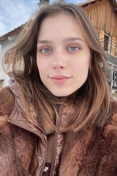 The French Girl Winter Skincare Routine you need to know to avoid dry skin this season! French Beauty Routine, French Beauty Secrets, French Skincare, French Beauty