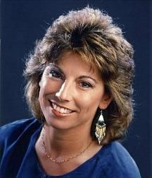 80s Layered Haircut Medium, 1980 Short Hairstyles, Jane Fonda Hairstyles 70s, 1980s Short Hair For Women, 1970s Short Hair Women, Feathered Hair, Feathered Hairstyles Medium, 80's Feathered Hairstyles, Short Hair Makeup