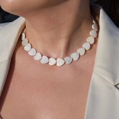 Pearl Heart Bead Necklace, Heart Bead Necklace, White Choker, Mother Of Pearl Jewelry, Pearl Heart, Pearl Jewelry Sets, Earrings And Necklace, Heart Beads, Beaded Jewelry Diy