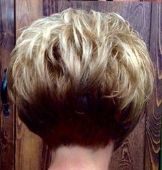 Messy Bobs, Short Wedge Hairstyles, Hair Stayl, Wedge Haircut, Chic Short Haircuts, Short Spiked Hair, Wedge Hairstyles