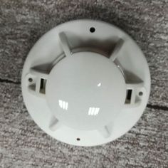 Main Features:        1.SR-501 is 2-Wire network heat detector  2.Combination rate-of-rise and fixed temperature alarm  3.MCU processing, eliminate false alarm  4.Low standby current  5.Anti-RFI &Anti-EMI  6.9-35VDC wide operating voltage range  7.LED flashing visible in 360 degrees direction  8.Power supply non-polar input  9.Remote LED indicator output (2 wire)  10.Rustproof, mothproof, anti-light interference design  11.Execute criterion: GB4716, EN54-5 Garage