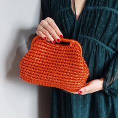 "🌟 Elevate your style with our stunning Orange Metallic Clutch Bag - the perfect accessory for weddings, evening soirées, and special occasions. Choose from over 20 exquisite colors and three versatile sizes, including small, medium, and large. This captivating Orange Wedding Bag for Woman, crafted with leatherlike and metallic yarn, adds a touch of glamour to your ensemble. 👜 Our spacious interior accommodates all your essentials, ensuring functionality and style for your night out or daily e Clutch Bag Wedding Guest, Handheld Evening Bag With Top Carry Handle As Gift, Elegant Evening Bag As Gift, Elegant Handmade Bags With Round Handle, Elegant Top Handle Clutch As A Gift, Elegant Handheld Orange Shoulder Bag, Rectangular Evening Bag With Top Handle, Elegant Orange Bag Gift, Elegant Orange Shoulder Bag For Evening