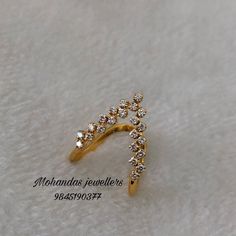 Vadungila Ring Design, Rings For Women Gold Indian, Gold Ring Design For Women Indian, Vanki Ring Design, Gold Finger Rings, Flower Costume, Antique Gold Jewelry Indian, Gold Jewelry Simple Necklace, Gold Mangalsutra Designs