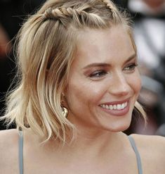 Kort Bob, Celebrity Short Hair, Hair Length Chart, Hair Color Crazy, Sienna Miller, Braided Hairstyles For Wedding