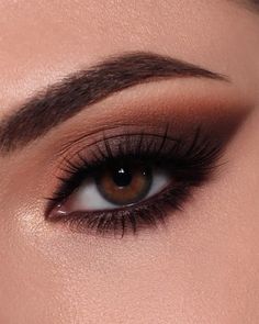 Smokey Eyes Brown Eye, Matte Eyeshadow Looks, Eyeshadow Brown, Makeup Social, Eyeshadow Styles, Arabic Makeup, Eyeshadow For Brown Eyes