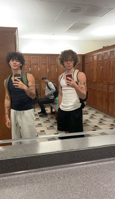 Fit Lads Curly Hair, Fit Boys With Curly Hair, Fine Guys With Curly Hair, Mixed Race Guys Curly Hair, Haircuts For Trans Guys Curly Hair, Boy Headbands, Jheri Curl, Ballet Boys