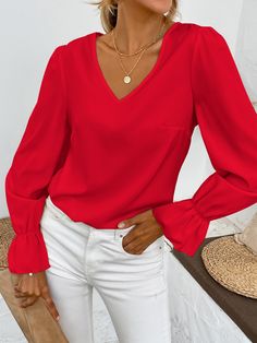 Rojo Casual Collar manga larga Tela Liso Top Embellished Elástico Ligero Primavera/Otoño Work Tops For Women Office Style, Long Sleeve Blouse Outfit, Red Top Outfit, Backless Crop Top, Buy Shirts, Simple Blouse, Womens Business Casual, V Neck Top, Women Blouses