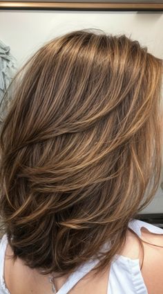 Long Layers Haircut Shoulder Length, Shoulder Length Hair Brown Highlights, Below Shoulder Length Hair With Layers, Medium Long Layered Haircuts, Medium Shag, Honey Highlights, Hair Goal, Peinados Hair Styles, Haircuts For Medium Length Hair