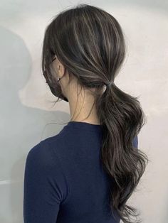 black hair with ash blonde highlight low ponytail Black Hair Highlights, Blonde Peekaboo Highlights, Long Hair Highlights, Blonde Highlights On Dark Hair, Short Hair Highlights, Platinum Blonde Highlights, Blonde Balayage Highlights, Hair With Highlights, Black Hair With Highlights