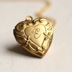 This Lockets item by SilkPurseSowsEar has 7138 favorites from Etsy shoppers. Ships from United Kingdom. Listed on 15 Apr, 2024