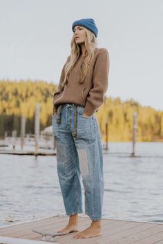 Skater Mom Style, Oversized Comfy Outfits, Tomboy Fall Outfits, Crunchy Style, Surfergirl Style, Tomboy Femme, 90's Vibes, Look Boho Chic, Julia Stiles