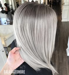 Blonde Hair Color Ideas 2023, Hair Color Ideas 2023, Blonde Fade, Blonde Hair Tips, Icy Blonde Balayage, Fade Hair, Ash Blonde Hair Colour, Balayage Blond, Blonde Hair Color Ideas