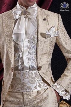 White Tuxedo Wedding, Royal Outfits, Traje Casual, Groom Suit, Wedding Suits Men, Fancy Outfits, Fantasy Clothing, Fantasy Fashion, Suit Fashion