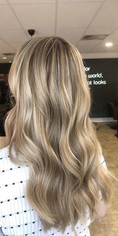 Blonde Hair Goals, Bright Blonde Hair, Brown Hair Inspo, Brunette Hair With Highlights