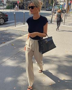 French Summer Outfits, French Outfits, French Women Style, Classic Shirt Dress, Elsa Hosk, Mode Casual