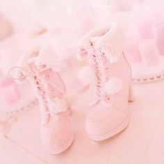 Kawaii Heels, Glamour Vintage, Pink Fairy, Pink Boots, Cute Boots, Fashion High Heels, Pink Shoes