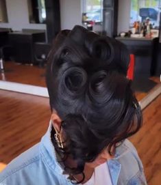 Pin Curls Hairstyles, Curls Hairstyles For Black Women, Revenge Hair, Hair 90s, Updo Bun, Mother Of The Bride Hair, Curls Hairstyles, Curly Hair Styles Easy