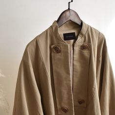 バルーンスリーブ　トレンチコート | Lavish Gate Coffee Cafe, Fashion Street, Kimonos, Vintage Chic, Women's Fashion Dresses, Retro Fashion, Women's Blazer