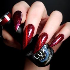 Box Background, Classy Nail Art Ideas, Goth Things, Rainbow Spectrum, Chrome Nails Designs, Elegant Nail Art