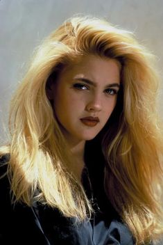 1990s Makeup, Drew Barrymore 90s, 90s Grunge Hair, Jenifer Aniston, 90s Makeup, Lisa Bonet, 80s Hair, Tumblr Hair, 90s Hairstyles