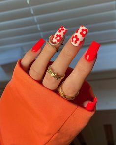 These neon nails of 2024 and neon nail designs will upgrade your casual summer nail art as these trendy neon nail colors will add vibrant look to your mani. Nail Care Diy, Bright Pink Nails