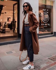 Photography Korean, Sarah Ellen, Fashion Mask, Elegante Casual, Black Women Fashion, Photography Fashion, Work Outfits Women, Fashion Lookbook