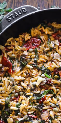 Sun-Dried Tomato Orzo with Spinach, Artichokes, and Capers - in a cast iron skillet. Orzo With Capers, Orzo With Spinach, Artichoke Heart Recipes, Tomato Orzo, Spinach Orzo, Easy Pasta Recipe, Orzo Recipes, Pasta Sides, Artichoke Recipes