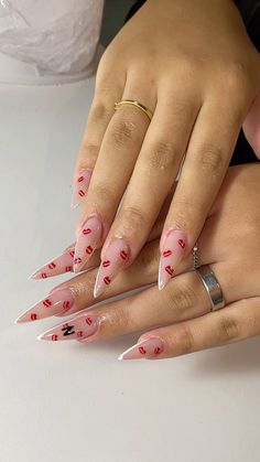 Unha acre gel alongamento Decoracao de beijinhos His New Girlfriend, Hacks To Try, Stiletto Nails Designs, Nails Tumblr, Pearl Nails, He Left, New Girlfriend, Opi Nails