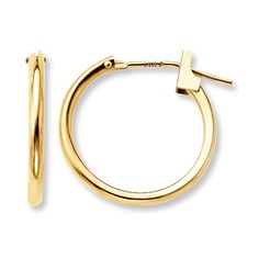 These polished 14K yellow gold hoop earrings add a hint of sparkle to any attire. Made with durable hinged backs, these petite gold hoops are an ideal choice. Pearl Diamond Jewelry, Cross Jewelry Necklace, Fan Jewelry, Jewelry Staples, Jewelry Advice, Jared The Galleria Of Jewelry, Diamond Wedding Rings Sets, Yellow Gold Earring, Accessories Jewelry Earrings