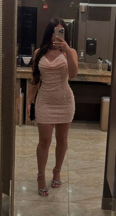 Cute Pink Outfits Birthday, Mauve Birthday Dress, Pink Dress And Heels Outfit, Cute Baddie Dresses, Blush Pink Birthday Dress, Sweet 16 Short Dress, 16tg Birthday Outfit, Glittery Pink Birthday Dress, Baddie Hoco Pics