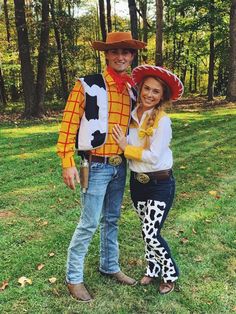 Woody & Jessie Halloween Costumes Couples Costumes Toy Story, Couple Toy Story Costumes, Couples Costumes Iconic, Jessie Toy Story Costume Woman Diy, Jesse And Woody Costume Couple