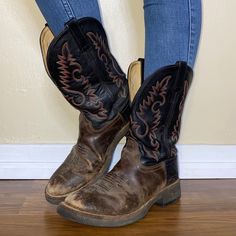 Very Worn Old West Boots - Size 9 - Used For Barn Work Old West Boots, West Boots, Old West, Black And Brown, Women Shoes, Boots, Women Shopping, Black, Color