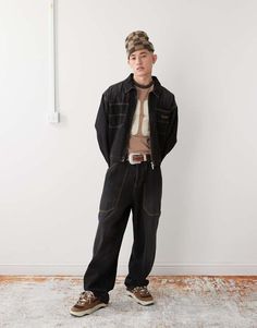 Jeans fra COLLUSION Kun hos ASOS Jakke sælges separat Løstsiddende pasform Lavtaljede Bæltestropper Funktionelle lommer Logobroderi bagpå Black Jeans With Multiple Pockets For Streetwear, Washed Black Cotton Cargo Jeans For Streetwear, Black Denim Jacket With Pockets For Streetwear, Washed Black Wide-leg Cargo Jeans With Multiple Pockets, Black Rigid Denim Jeans For Streetwear, Skater Jeans, Buy Jeans, Wide Jeans, Jumpsuit Shorts Rompers