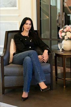 Dua Lipa Outfit, Outfit Elegant, Casual Work Outfits Women, Looks Street Style, Fashion Mistakes, Dua Lipa, Modest Fashion Outfits, Casual Work Outfits, Curvy Outfits