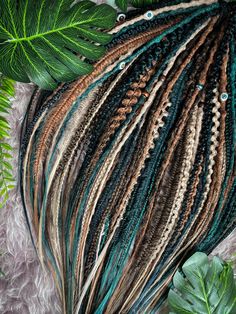 Peekaboo Dreads, Synthetic Dreads Hairstyles, Partial Dreads, Dread Hair Extensions, Faux Dreads, Braiding Your Own Hair, Creative Hair Color