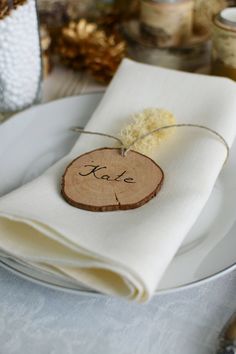 "Wooden name tags. DIY hanging wooden Christmas ornaments. DIY plain wood slices with natural linen twine. Wedding wooden place cards. Christmas table place cards. They are ready for your project - they can have small drills and tied with natural linen twine. It could be gift tags, rustic decor, name tags, table numbers and etc. Can be wood burned, hand painted, embellished or written on with markers. This listing is NOT for the exact slices pictured above, but it will be very similar. If you wo Christmas Gift Name Tags, Diy Wooden Christmas Ornaments, Gift Name Tags, Wooden Ornaments Diy, Diy Name Tags, Christmas Wedding Favors, Wedding Name Tags, Diy Place Cards, Rustic Wedding Table Decor