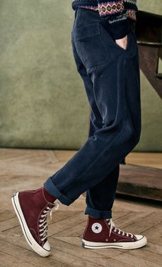 Corduroy Pants Outfit, Pants Outfit Men, Corduroy Trousers, Outfits With Converse, Stylish Mens Outfits, Men Fashion Casual Outfits, Streetwear Men Outfits, Mens Casual Outfits, Men Looks