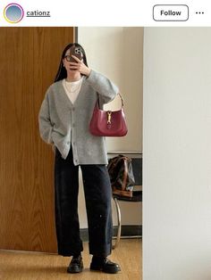 Grey Sweater Outfit, Japan Outfits, Japan Outfit, Uni Outfits, Looks Street Style, Work Ideas, Mode Vintage