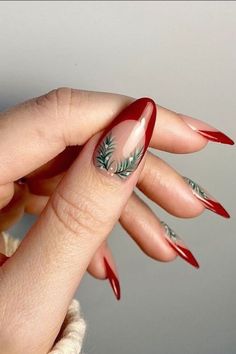 Cool Fall Nails Nail Art Noel, Red Christmas Nails, Tree Nails, Cute Christmas Nails, Christmas Nail Art Designs, White Nail