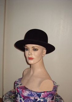 "Black Felt Ladies Fedora to wear with a Business Suit for the Lady Executive. A great Stylish Hat to add pizazz to an outfit. 4 1/2\" crown  2 1/2\" brim .   In excellent condition, like New!   Made by \"Bollman\" in the USA.  Head size 21 21/2\" Insurance included in shipping" Black Felt Hat With Curved Brim, Vintage Black Fedora Felt Hat, Black Felt Hat With Short Brim, One Size, Stylish Hats, Business Suit, Black Felt, The Lady, New Item, Fedora