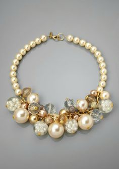 Beaded Bib Necklace, A Necklace, Bijoux Diy, Bib Necklace, Jewelry Projects, Diy Necklace, Designer Collection, Bead Necklace, Pearl Jewelry