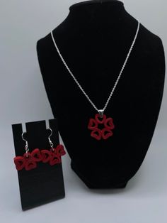 "You're looking at Quilling Unique Paper Quilling Necklace and Earrings set, Jewelry, floral red, Valentines Gift A unique handmade paper quilled Necklace and earrings . Give your loved one a special gift with this beautiful set which are made using the ancient art of quilling. This is where one uses strips of paper which are rolled, shaped, and glued into decorative designs. These sets would be perfect for a special occasion like as : Birthday, Valentine's Day, Mother's Day, Wedding, anniversar Quilling Necklace, Quilling Earrings, Quilling Ideas, Set Jewelry, Paper Jewelry, Necklace And Earrings Set, Paper Quilling, Valentines Gift, Wedding Jewelry Sets